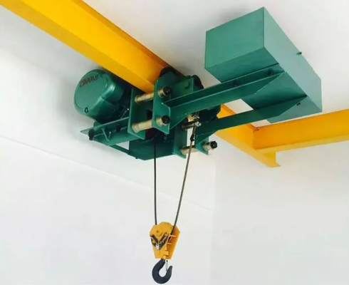 Gru elettriche con altezza libera bassa da 10 tonnellate riparate nel tipo inscatolato Eot Crane Using