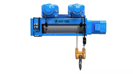 L'orientamento accurato 2 Ton Wire Rope Hoist With ha motorizzato il carrello 220V~480V