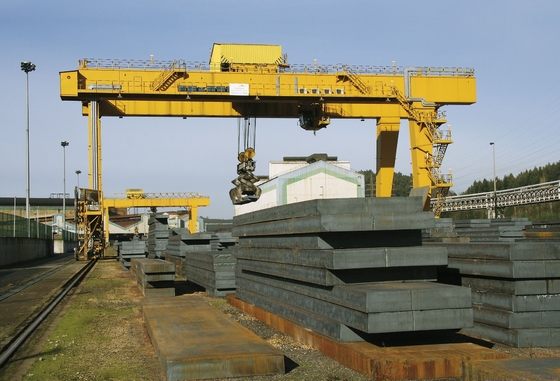 Grandi capacità elettrica doppia trave gantry gru A5-A8 Funzione di lavoro Q235B / Q345E materiali