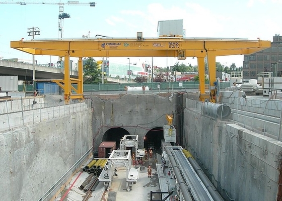 Il sollevamento di pietra di marmo e del granito usa il doppio cavalletto Crane Heavy Duty della trave