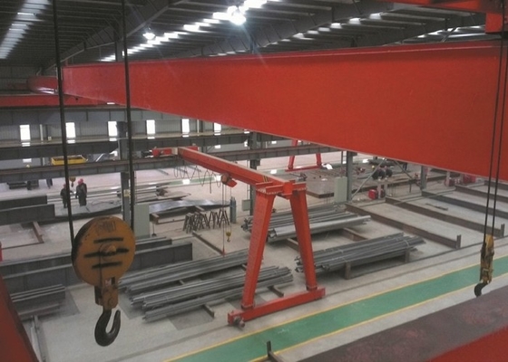 Immagazzina il cavalletto portale Crane With Hook della gru elettrica 1-20t