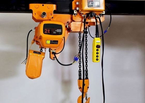 Gru industriali basse resistenti medie di maneggio del materiale del paranco a catena IP55 dell'altezza libera