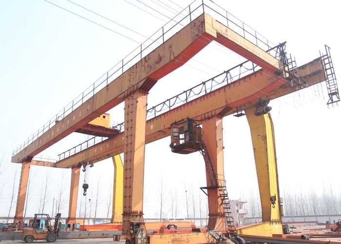 Doppia trave su misura Goliath Crane 20 un carrello di 30 60 Ton Gantry Crane With Mobile